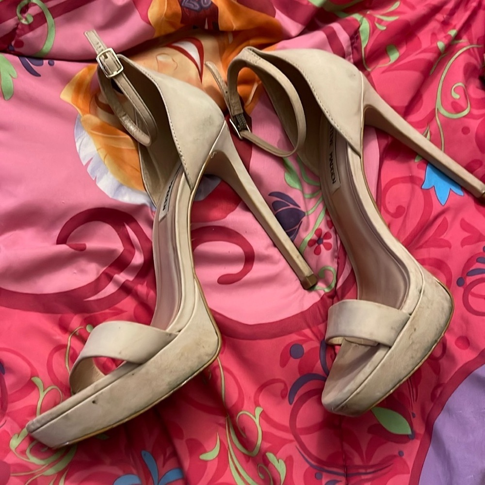 Steve Madden Nude Heels US 7.5